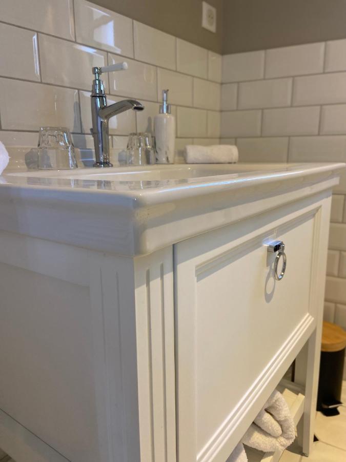 La Tour Yveline Bed & Breakfast Romans-sur-Isere