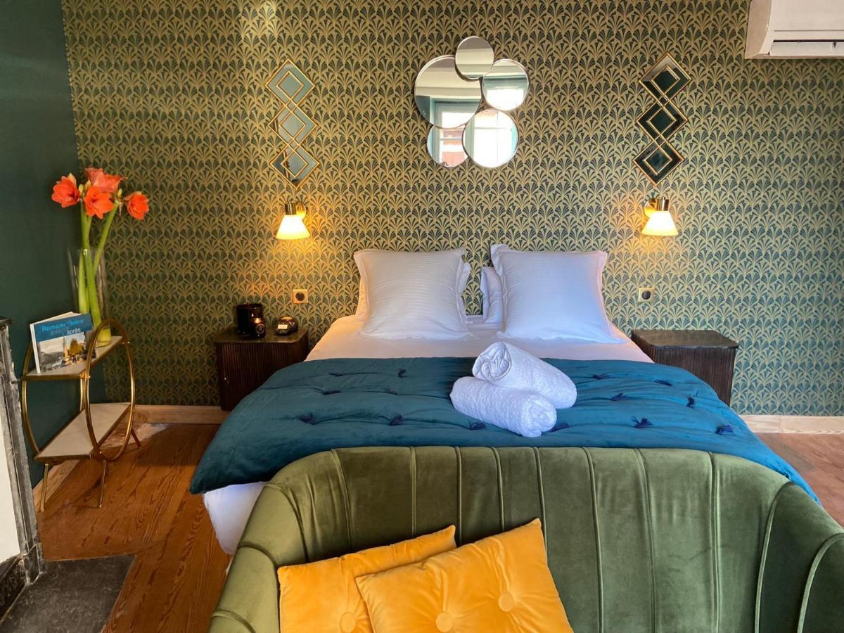 Bed & Breakfast La Tour Yveline *