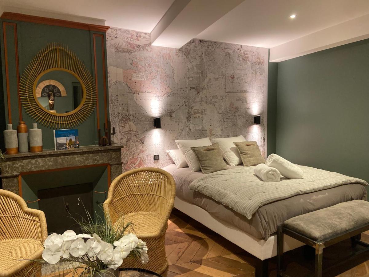 Bed & Breakfast La Tour Yveline *